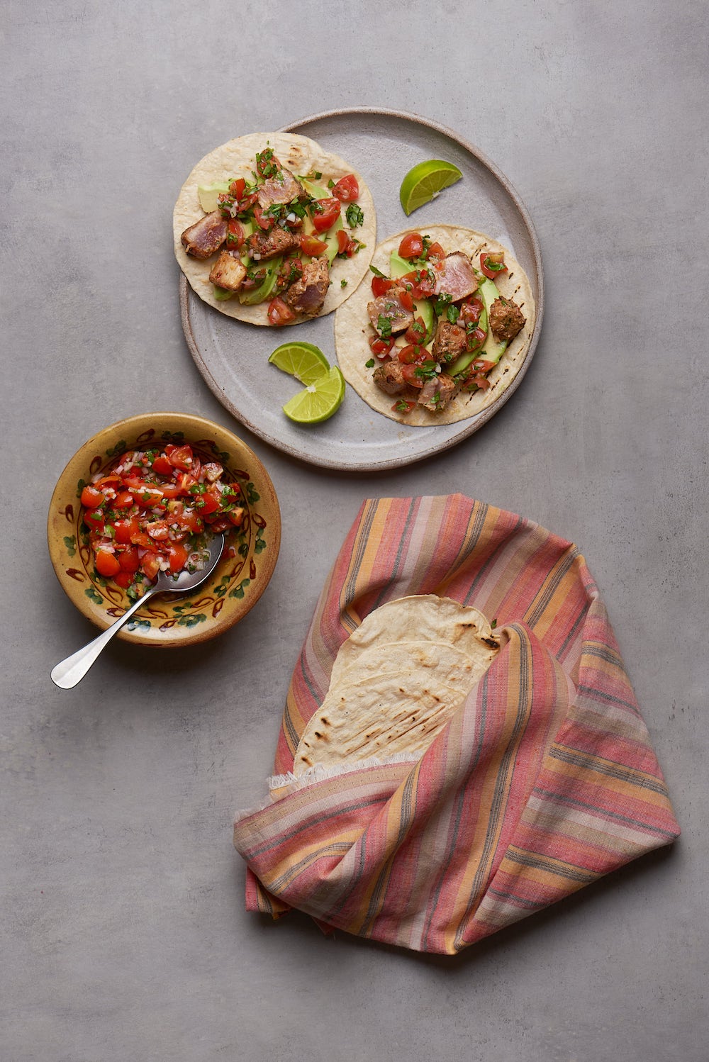 Blog posts Albacore tuna tacos with avocado and pico de gallo
